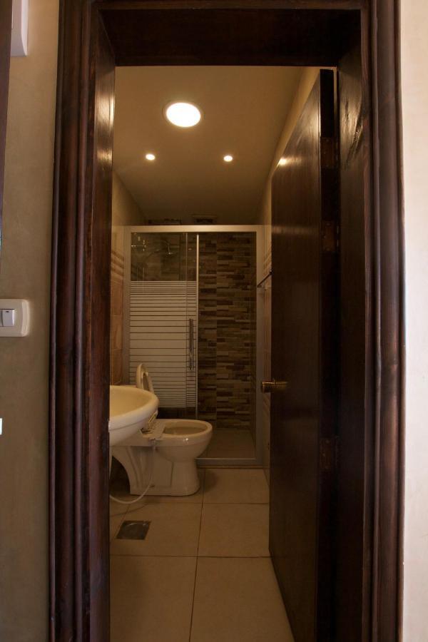 Erasmus Student House By Sunrise Hostel Amman Buitenkant foto