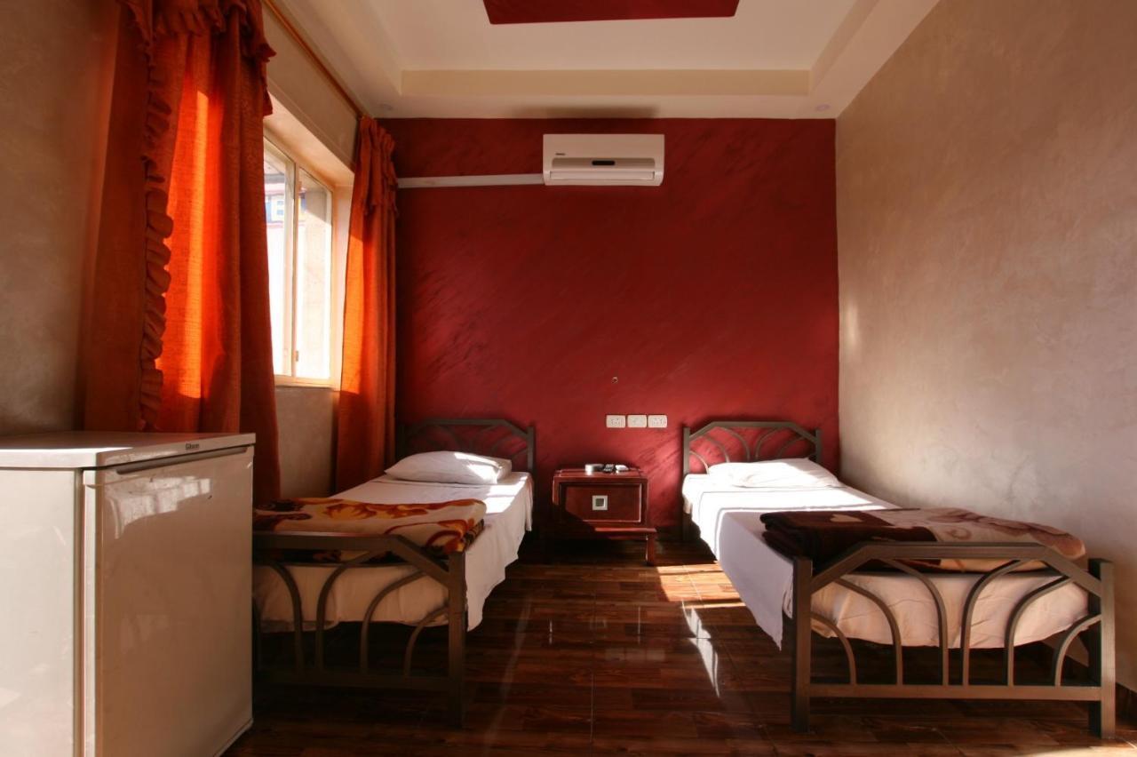 Erasmus Student House By Sunrise Hostel Amman Buitenkant foto